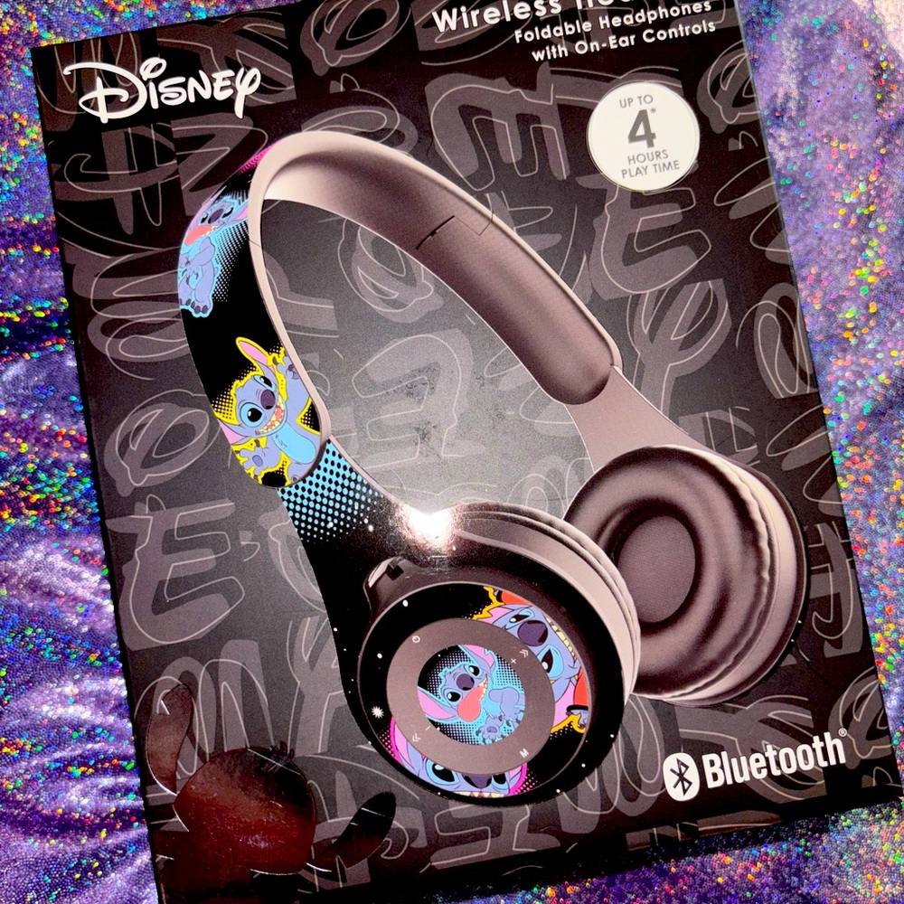 Disney Stitch Bluetooth Headphones (Kids)
